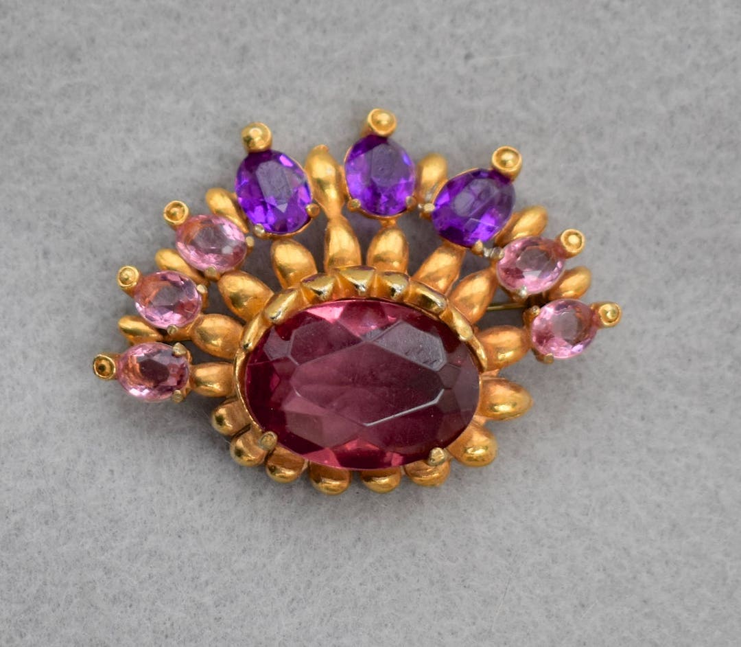 ReneeTWorthen's tweet card. This Brooches item by HighClassHighway has 5 favorites from Etsy shoppers. Ships from Palm Springs, CA. Listed on May 12, 2025
