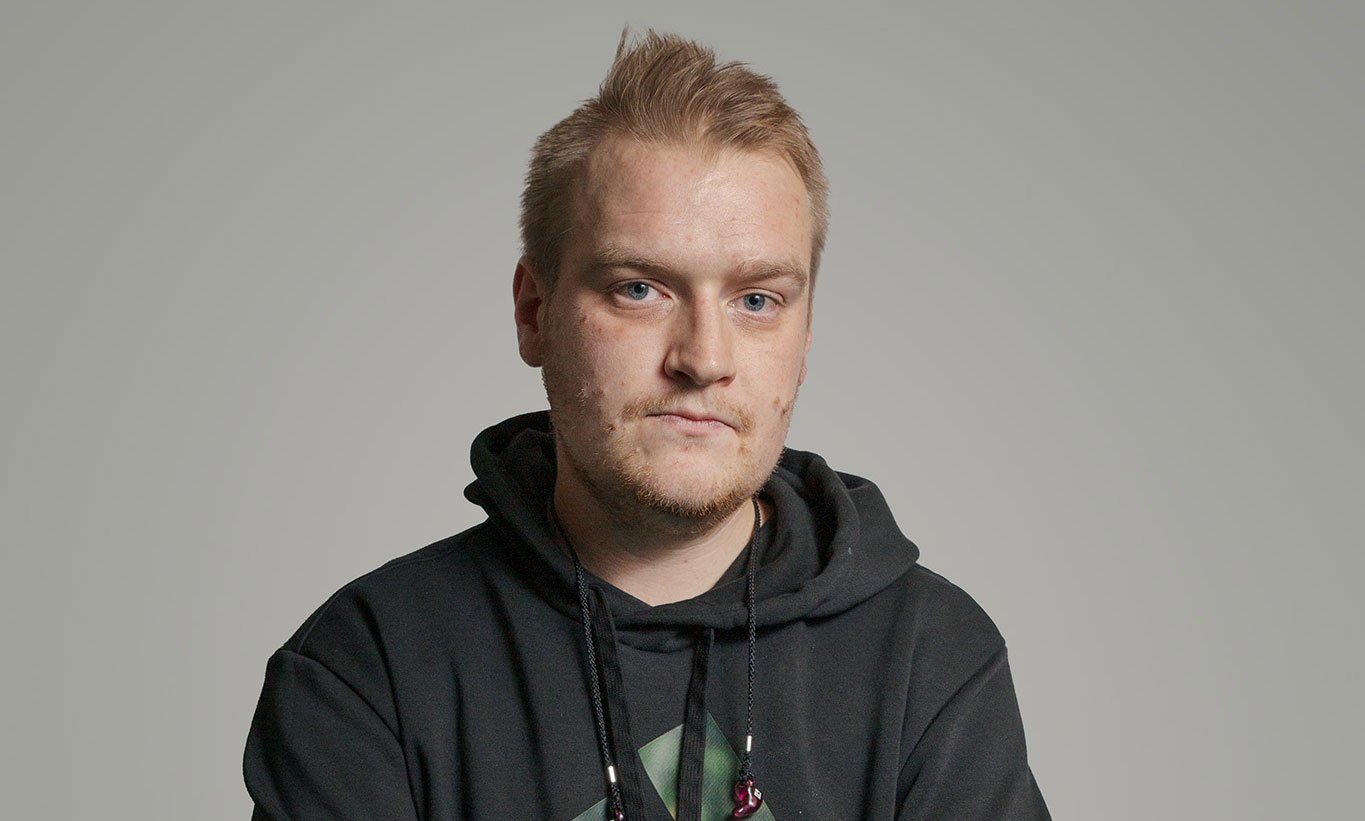 GulzAgneta's tweet card. ”Ta bort formuleringen som skrevs in när digitaliseringshysteri rådde i Sverige”