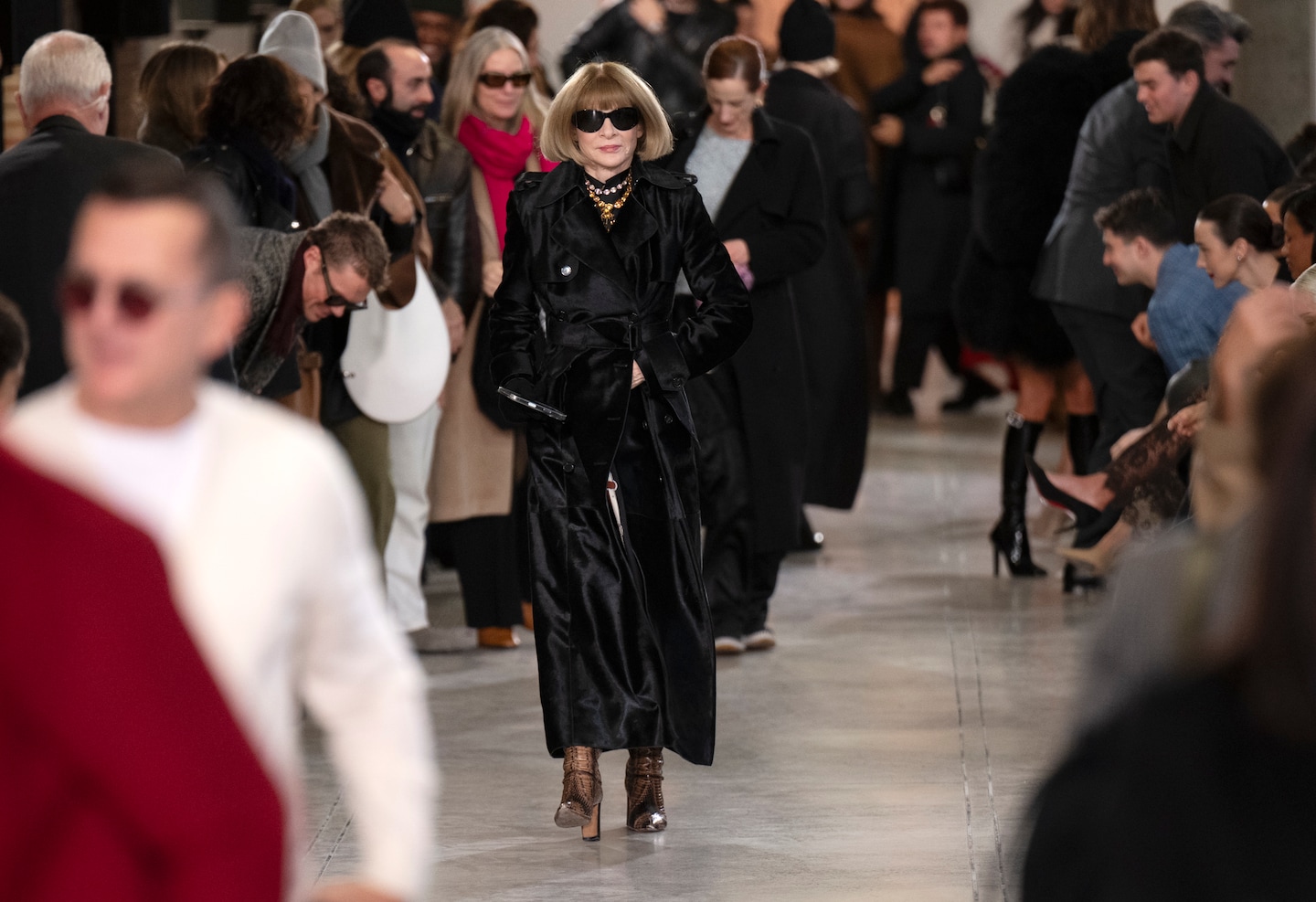 theprophetpizza's tweet card. Wintour is giving up the reins at American Vogue. But fashion’s dream job — the Vogue editor in chief — has deflated.