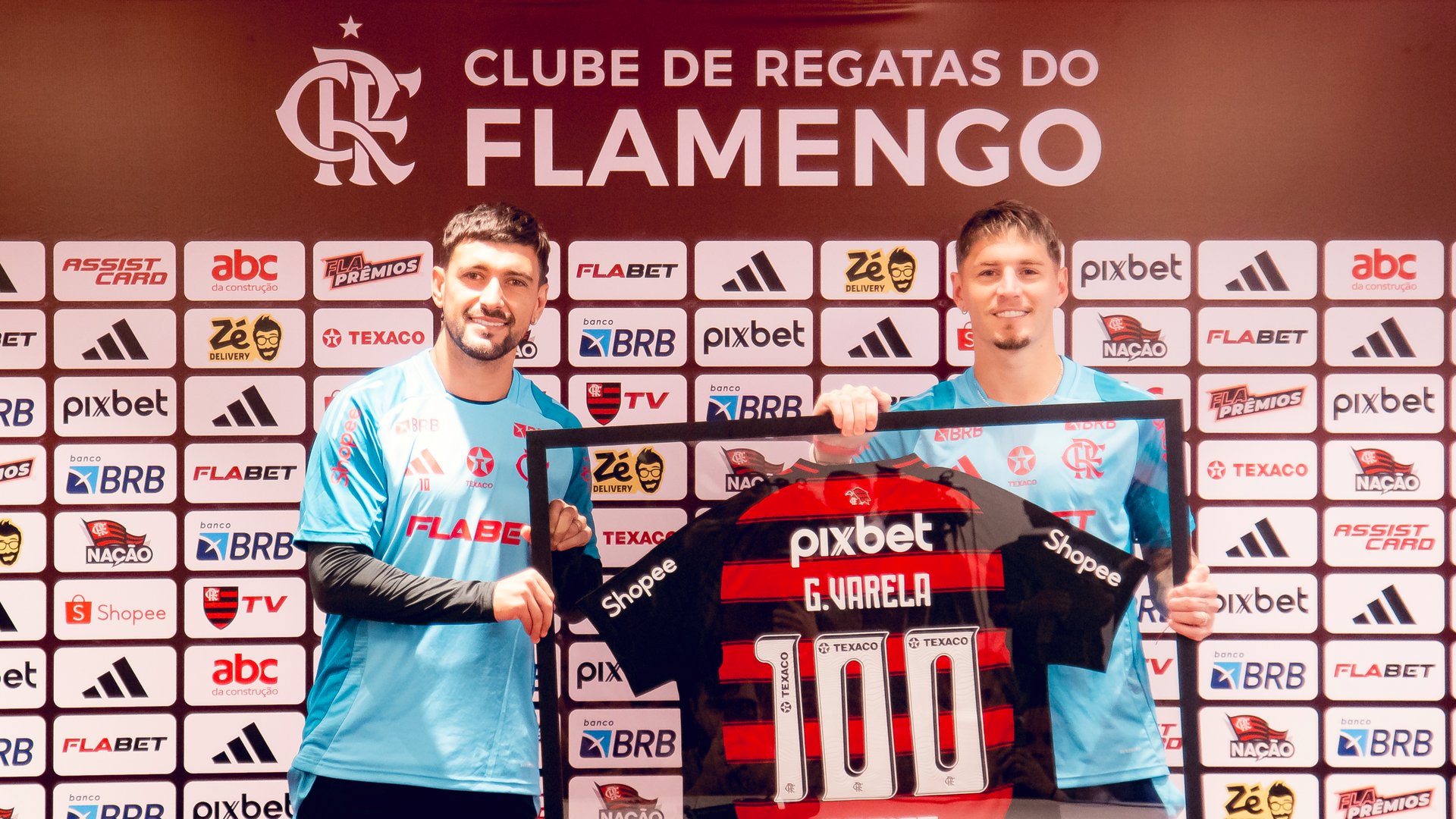 s1_live's tweet card. Guillermo Varela foi o centro das atenções no Ninho do Urubu antes da coletiva de apresentação do espanhol Saúl. O later...