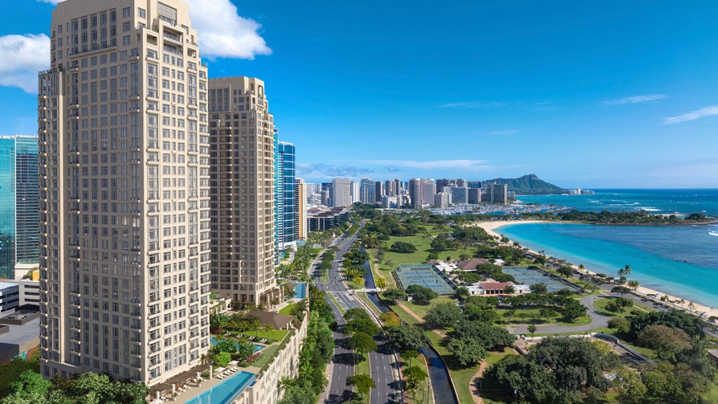 RobbReport's tweet card. The Manhattan firm brings its signature classical style to Hawaii for the first time, designing two oceanfront towers—‘Ilima and Melia—in Honolulu.