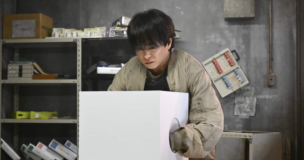 iza_edit's tweet card. 嵐・櫻井翔が主演を務める連続ドラマ「放送局占拠」（日本テレビ系、土曜午後9時）の第3話が26日、放送される。