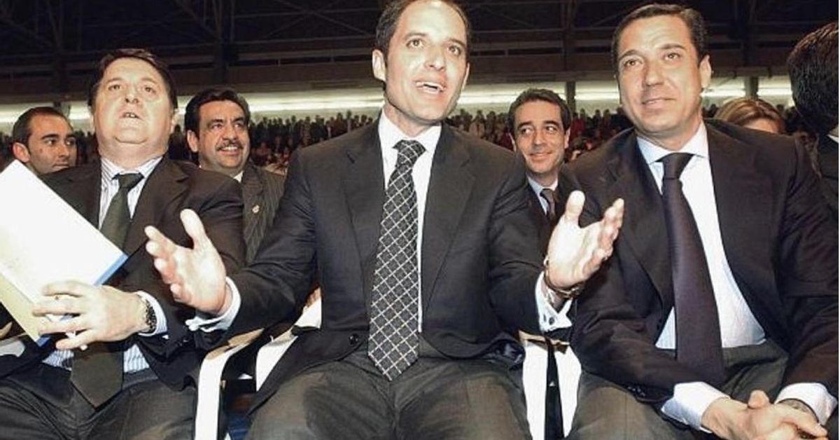 QuicoArabi's tweet card. Los medios de comunicación, la política, la empresa, la judicatura o el cuerpo de funcionarios son estamentos que resultan claves en la batalla por la regeneración que casi nadie da. En general,...