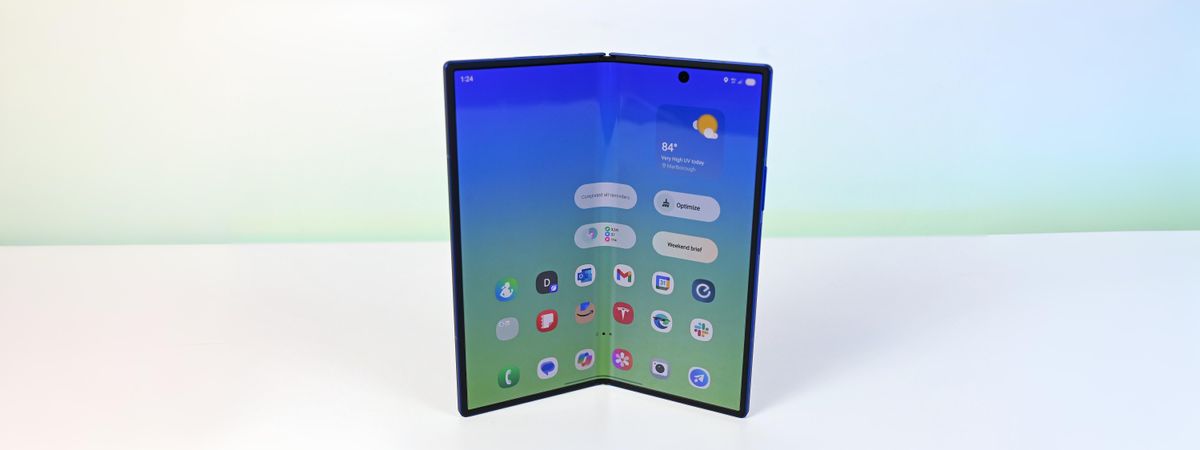 Daniel_Rubino's tweet card. Unlike Microsoft, which quit after two versions, Samsung's dedication to its folding phone pays off with the stellar Z Fold 7. Too bad about the price, though.