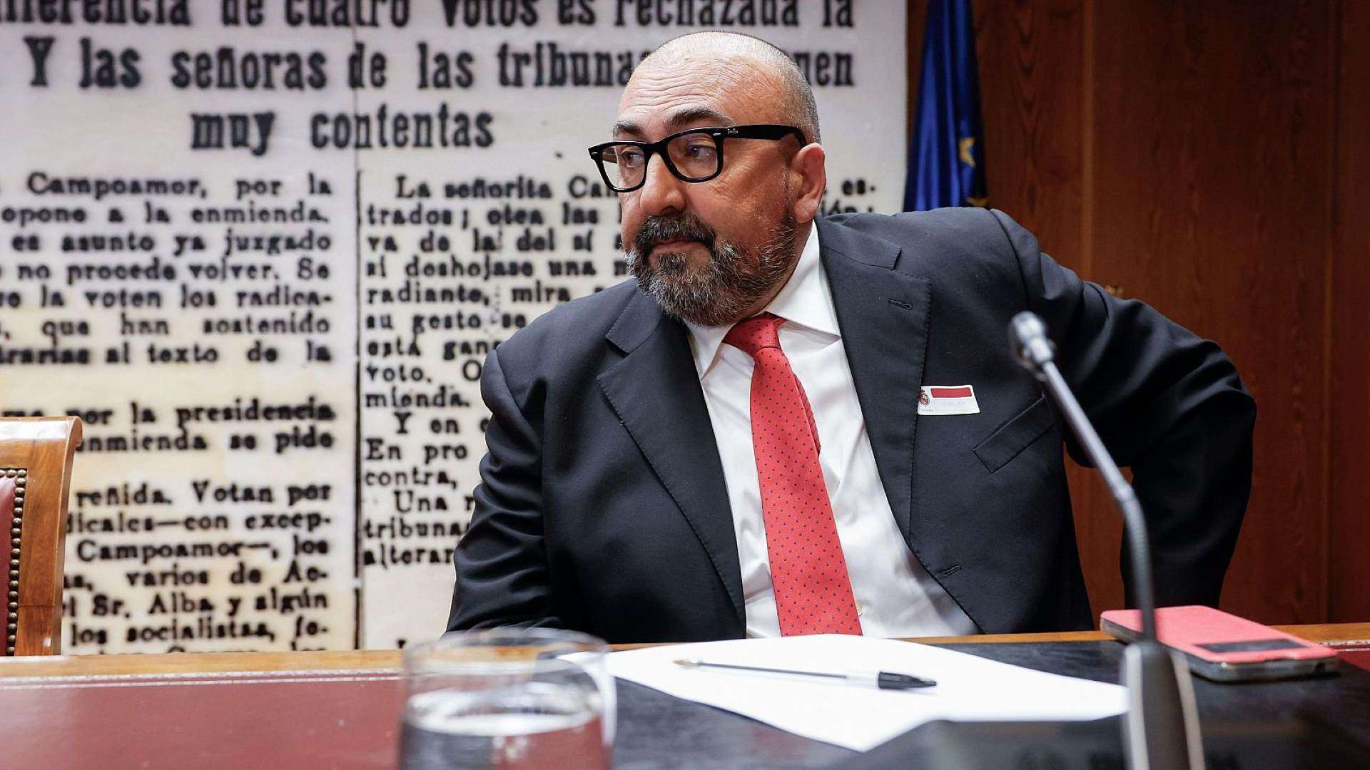 labanderaes's tweet card. Un audio revela el encuentro de Koldo y dos espías y su llamada a un interlocutor desconocido para informar de sus hallazgos