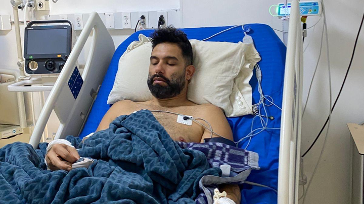 HectorCuatrista's tweet card. Juan Carlos Gómez Oballos es un músico, cantante y compositor… Judith Oballos necesita tu apoyo para Ayúdanos a que Juan Carlos vuelva a cantar y tocar su musica