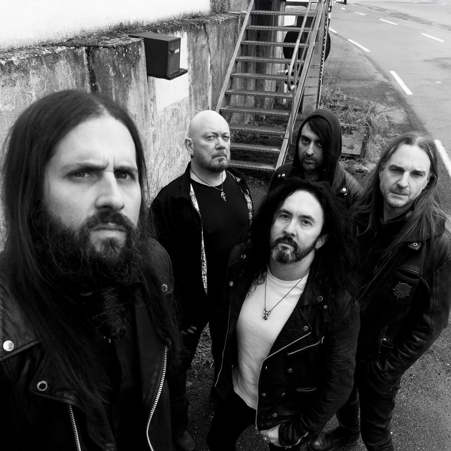 stormblastmag's tweet card. Multinational blackened death metal supergroup Sinsaenum, formed in 2016, releases Obsolete and Broken from In Devastation, out August 8, 2025, via earMUSIC.