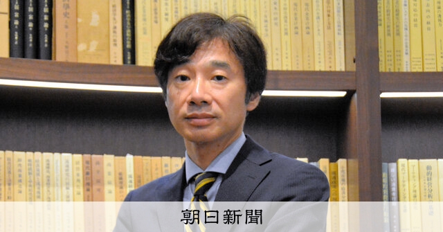 libro_jp's tweet card. 　■駆け引きに見る真の関係　ジャーナリスト・増田剛さん　政治家や政党、国家の攻防。政治の歴史はさまざまな側面から語られてきた。しかし、戦闘機から見通す政治史という切り口はユニークだ。「最も重要な軍事装…