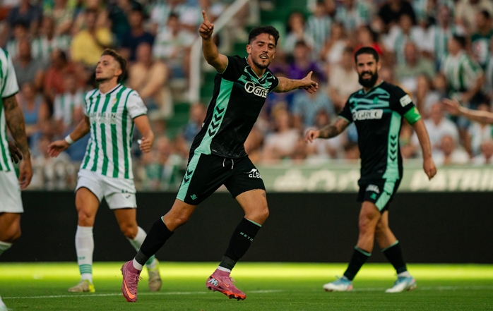 futbol_fantasy's tweet card. Crónica del amistoso: Córdoba 3-4 Betis