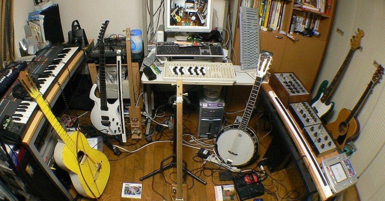 YuichiOnoue's tweet card. 1969年東京生まれの音楽家。既成楽器と自作楽器を演奏し、ハイテクからローテク、そして古今東西の様々な音と音楽を探求する。小学高学年より楽器演奏を始め、1980年代初頭より曲製作をラジカセ2台によるピンポン録音にて開始。そして以後現在までコンスタントに曲製作をし続けている。元々ギターやキーボードなどの既存楽器を演奏するが、電子工学への興味と音楽表現の追求から電気系自作楽器やエフェクターの製作...