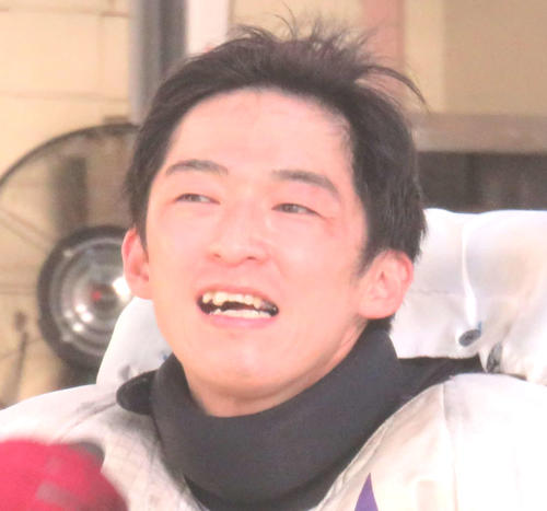 nikkan_boat's tweet card. 加藤政彦がゼロ台のスタート合戦を制し、準優10Rを逃げ切った。「少し様子を見たけど、しっかり行けた」と、コンマ04のスリットに満足げ。毎年夏場に調子を落として… - 日刊スポーツ新聞社のニュースサイト、ニッカンスポーツ・コム（nikkansports.com）