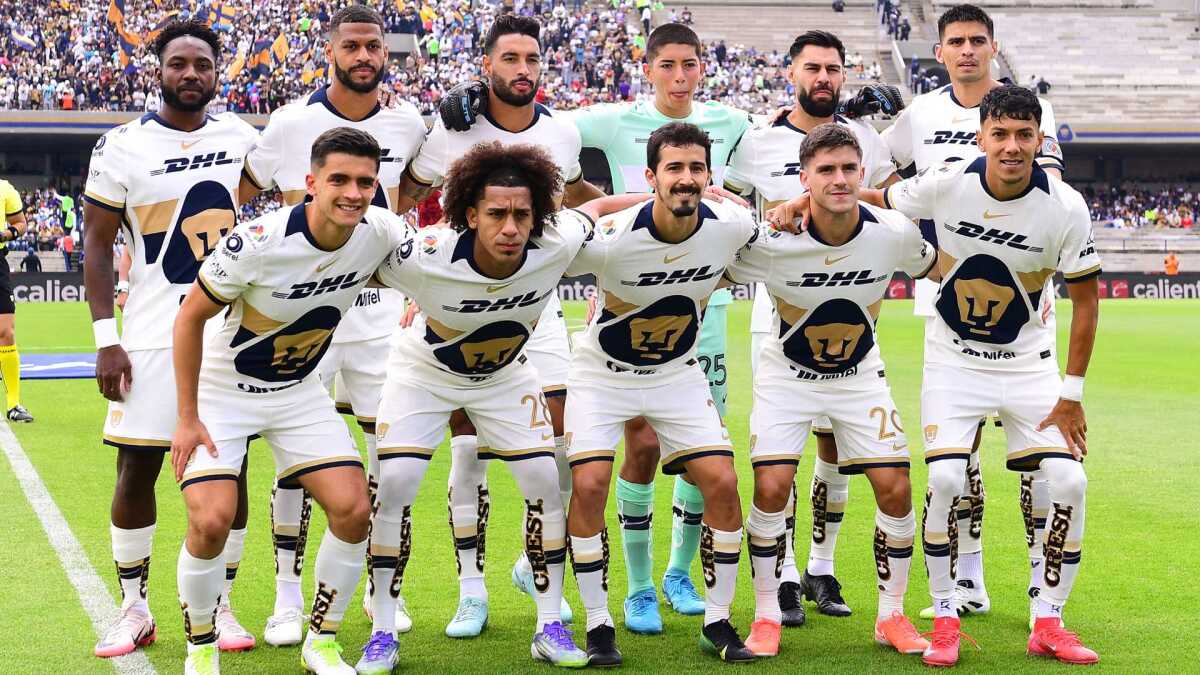 AztecaDeportes's tweet card. Los entrenadores Benjamín Mora y Efraín Juárez mandan alineaciones del lujo para el encuentro entre Gallos Blancos y universitarios que estrenarán a Keylor Navas