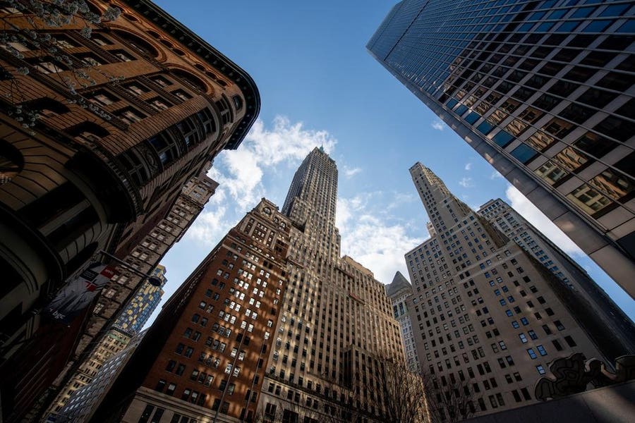 DanAlexander21's tweet card. The president owes a fortune against New York skyscraper. Will he get the cash from someone eager to display loyalty—or from the many who already have?