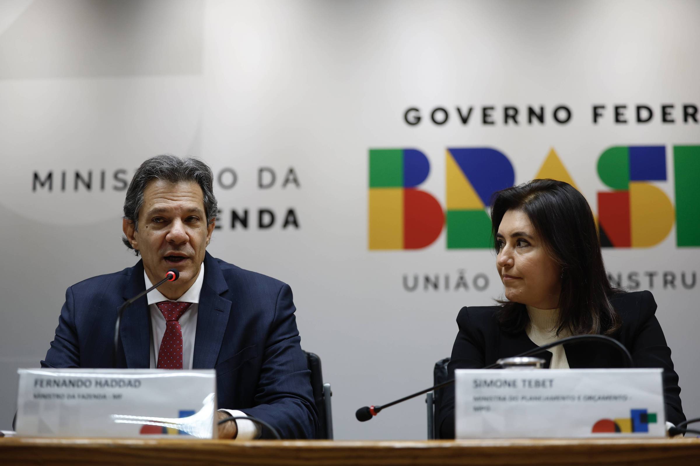 mjmendes65's tweet card. Cabe ao Executivo dar o primeiro passo na mudança de rota fiscal
