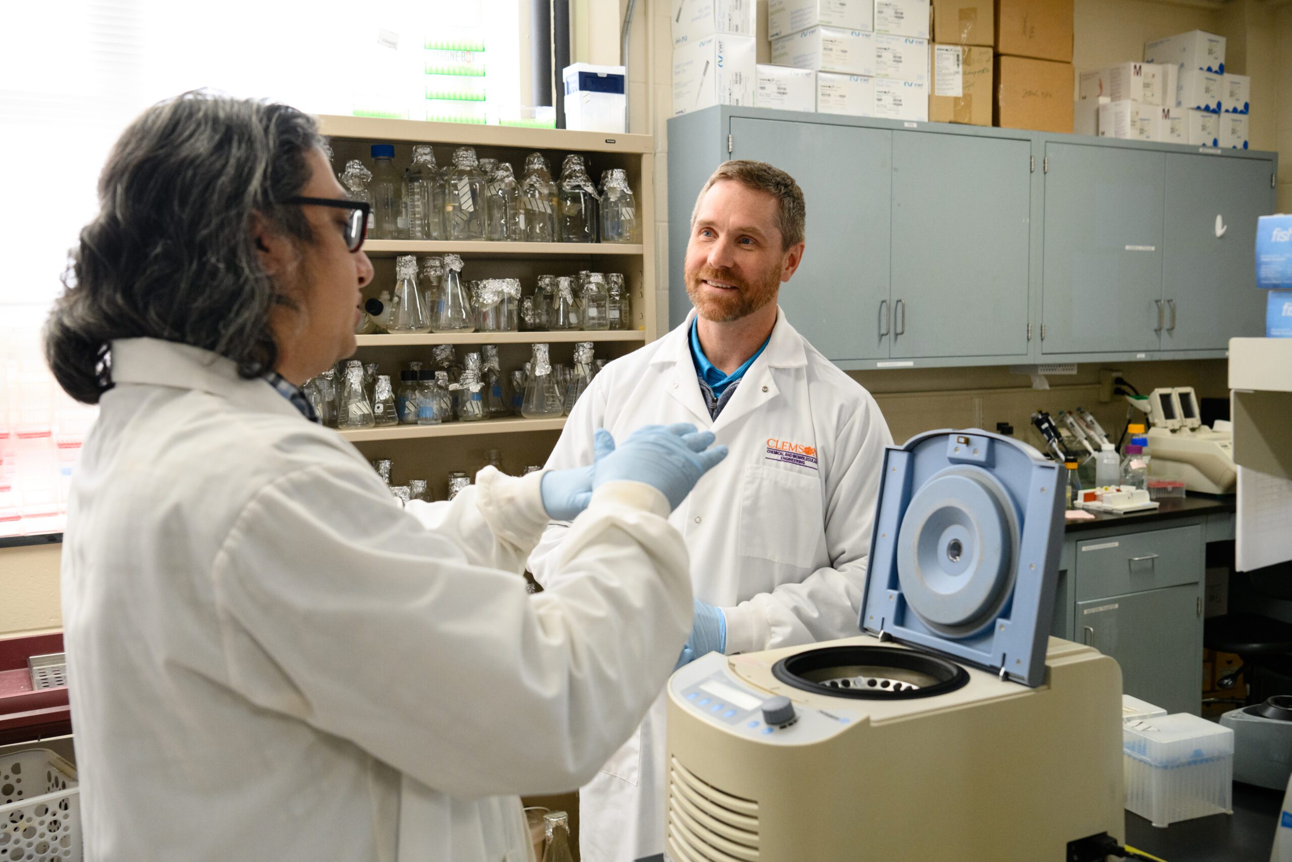 FordVersyptLab's tweet card. Marc Birtwistle, a professor of chemical and biomolecular engineering, and his team are working on a new strategy for fighting cancer that focuses on how cells shifting from one state to another...