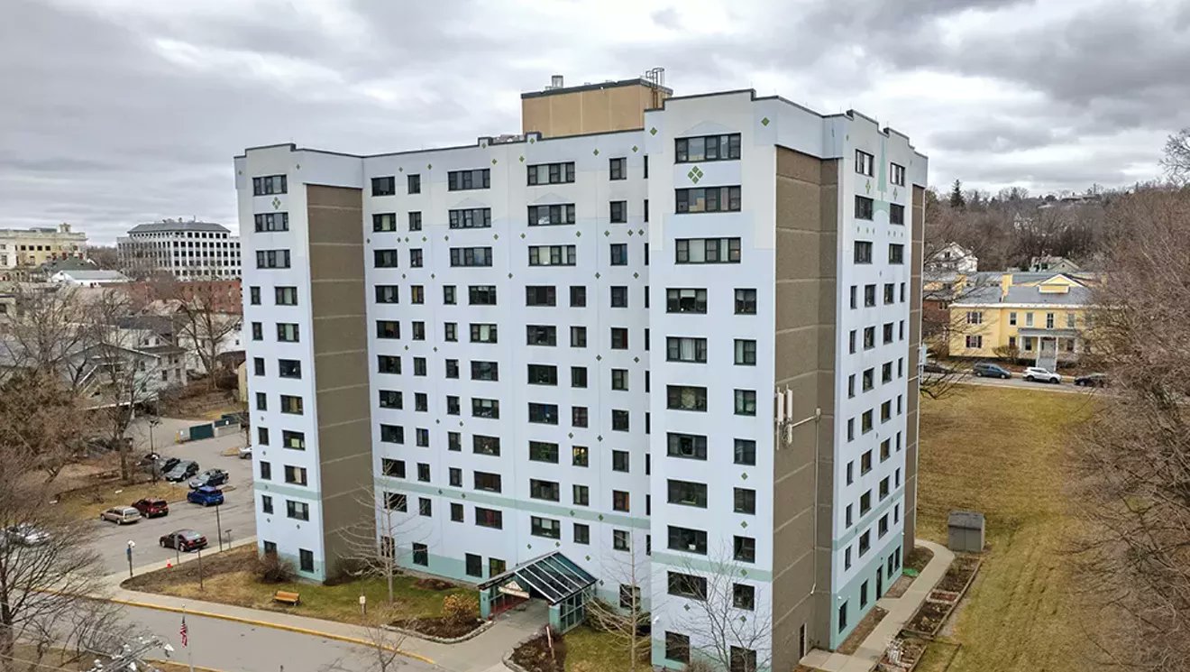 AltWeeklies's tweet card. Decker Towers, a low-income high rise in Burlington, is functioning as an unfunded warming shelter, an unmonitored injection site, and a hub for distribution of drugs and stolen goods.