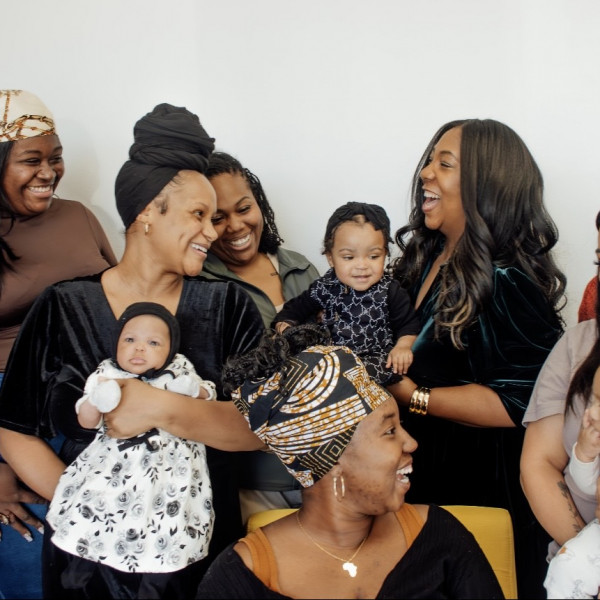 Excelby8's tweet card. Doulas like Sarita Hendrix are changing maternal health in Arkansas, ensuring women get the birth support they need.