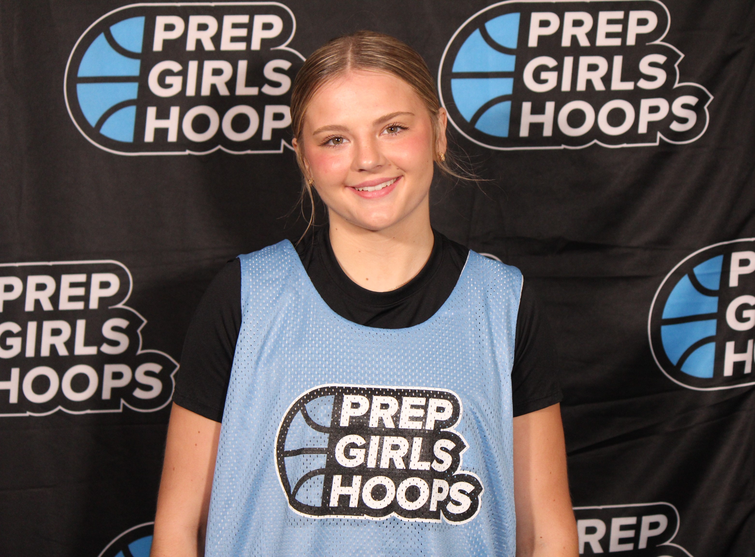 DevinRecord's tweet card. With the AAU season ending, I looked back at how players performed during the AAU season. Here are some standout players from the last couple months.