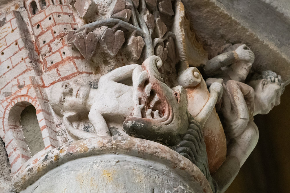 ChezCirce's tweet card. Resurrection of Lazarus, 12th c. capital, San Piedro el Viejo, Huesca, SpainStating the obvious: medieval Christian churches reference the resurrection of Christ in their liturgy and iconography....