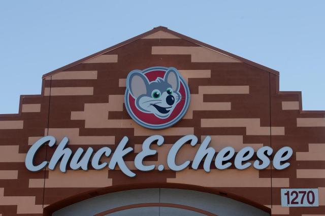 PioneerPress's tweet card. “Chuck E, come with me Chuck E,” a police officer in Tallahassee told the suspect, “stop resisting, you are being detained.”