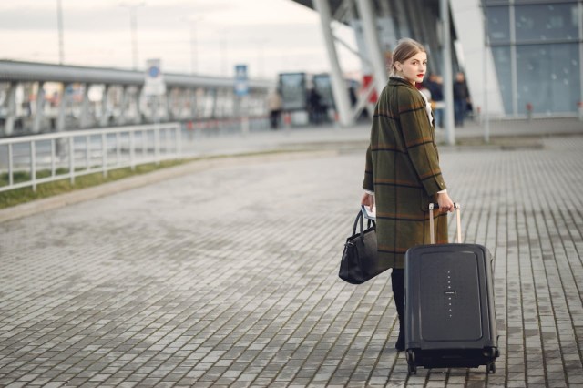 MarkTravel's tweet card. Shy travelers can learn practical ways for making friends on the road. Discover how to connect while enjoying travel friendships.