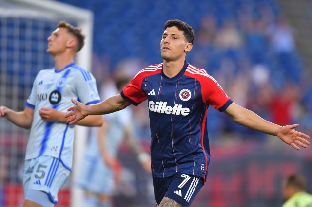 JulianCardillo's tweet card. The New England Revolution’s season has taken a full Jekyll-and-Hyde turn — from unstoppable to unraveling. New England fell, 3-1, to CF Montréal on Friday night at Gillette Stadium, extending its …