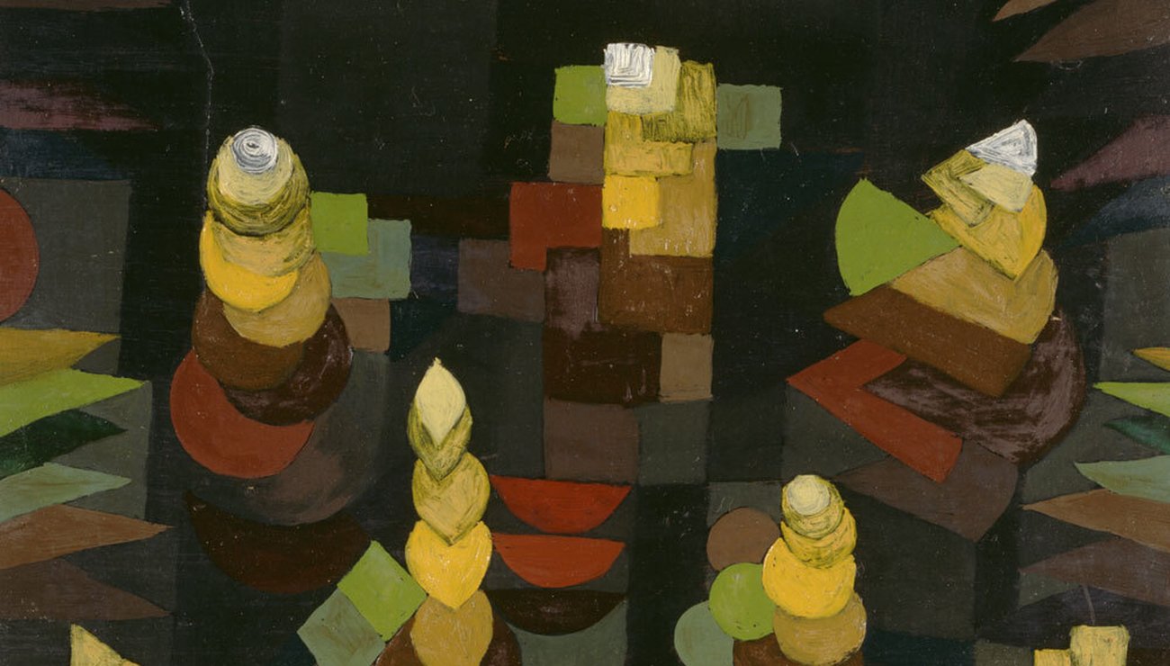 PourlaScience's tweet card. En faisant dialoguer des fossiles avec les œuvres de Paul Klee et de Hans Reichel, l’exposition « Rendre visible » au musée de Lodève donne à voir les processus intimes de la vie.