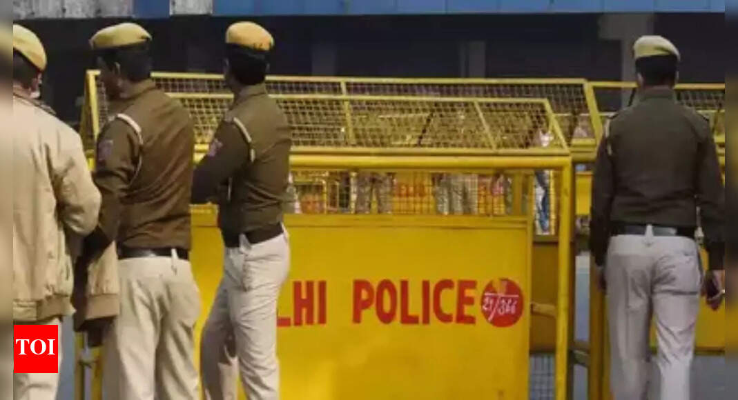 toi_devanshi's tweet card. Delhi Police has launched Crime Kundli. It is a new system for better crime control. The system uses biometric data like fingerprints and facial recog