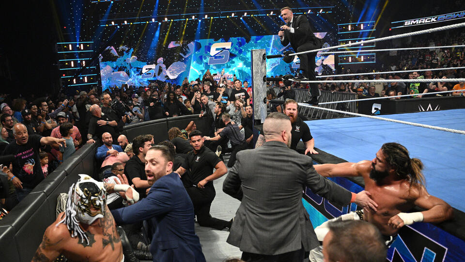 Contralona's tweet card. La lucha fue confirmada por Nick Aldis tras formarse trifulca en el encuentro estelar de SmackDown.