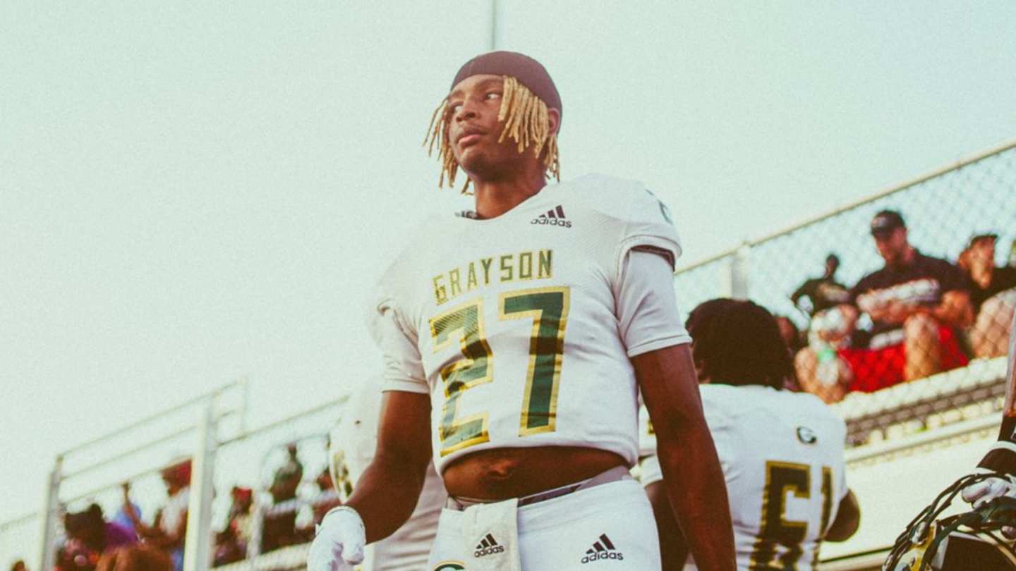 KevinSinclair_'s tweet card. The Pitt Panthers made another important addition to its official visitors list set through the month of June. This time, it's 6-foot-4, 215-pound edge rusher