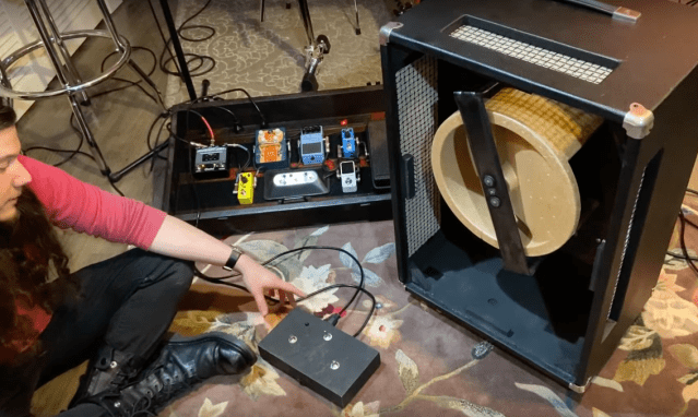 linuxdevices's tweet card. Modern musicians may take for granted that a wide array of musical instruments can either be easily connected to a computer or modeled entirely in one, allowing for all kinds of nuanced ways of cre…