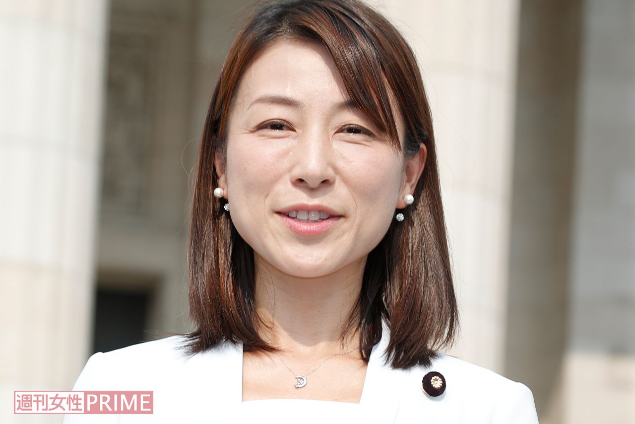 shujoprime's tweet card. 立憲民主党の塩村あやか議員が7月24日にSNSへ投稿したメッセージが波紋を呼んでいる。「数千円ですが」という献金への表現が支持者を見下していると批判が殺到。過去の“1500万円騒動”も蒸し返され、当選直後に早くも“やらかし”が露呈した。