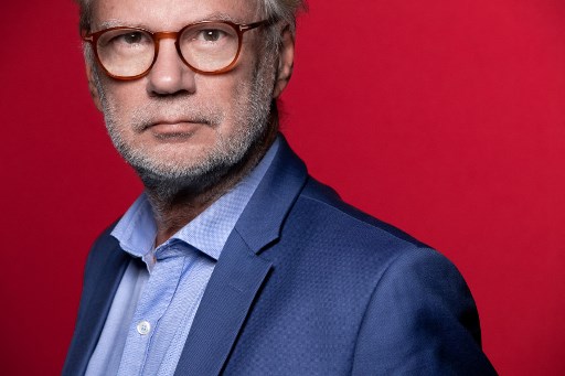 JoffrinLaurent's tweet card. On accuse l’ancienne ministre de bénéficier d’un passe-droit obtenu par népotisme. Sans la moindre preuve, selon l’éthique journalistique bien connue du groupe Bolloré.