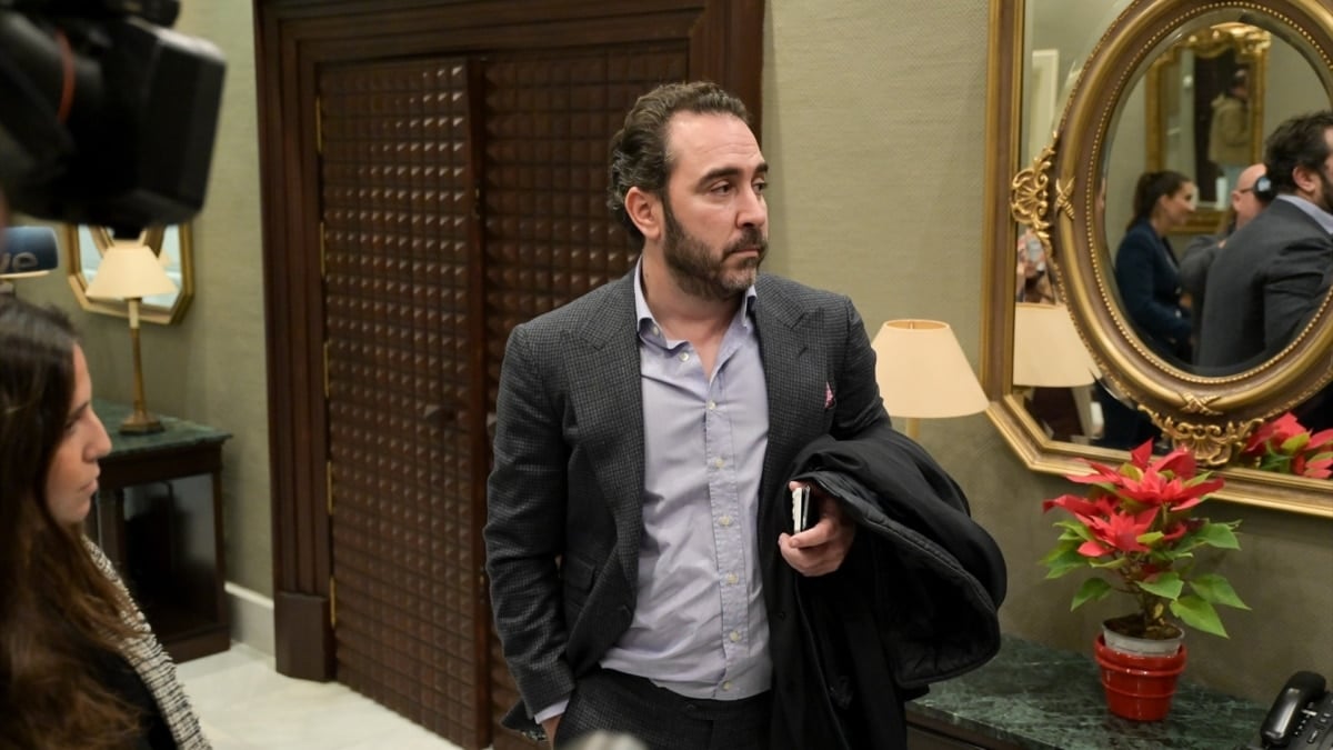 elindepcom's tweet card. Ministros y cargos del PSOE salieron en tromba para airear los audios de Víctor de Aldama exonerando a Begoña Gómez