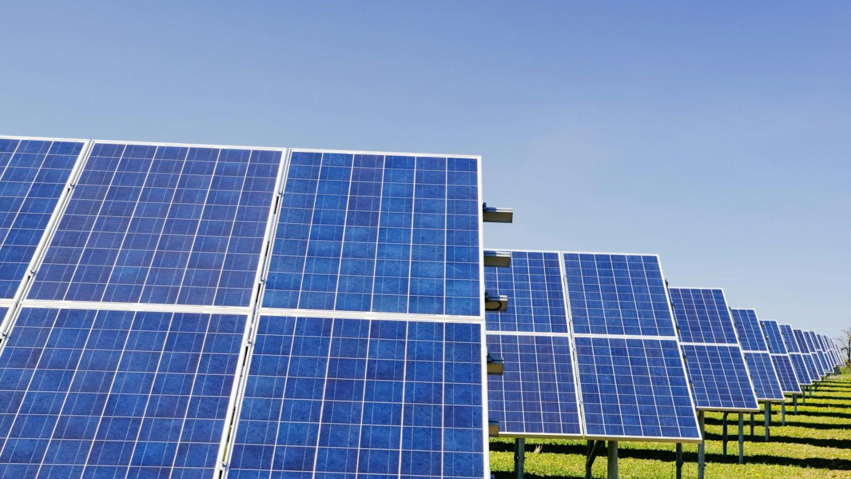 GonBernardos's tweet card. El 'no' de ERC acentúa la crisis energética de la comunidad, bloquea proyectos de inversión y pone en peligro a la industria Cataluña es la región de Europa que menos cantidad de energía renovable ...