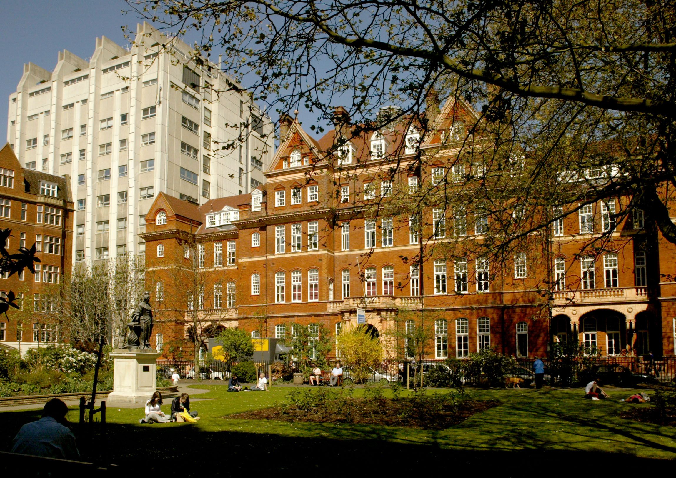 davecash75's tweet card. UCL Queen Square Institute of Neurology held its second inaugural lecture evening of 2025, on 8th May 2025.