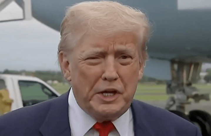 TotalWorld1's tweet card. トランプ大統領「欧州はもう持たない。この恐ろしい侵略を止めろ...移民はヨーロッパを殺す」NOW - Trump on Europe: "You're not gonna have Europe anymore. You