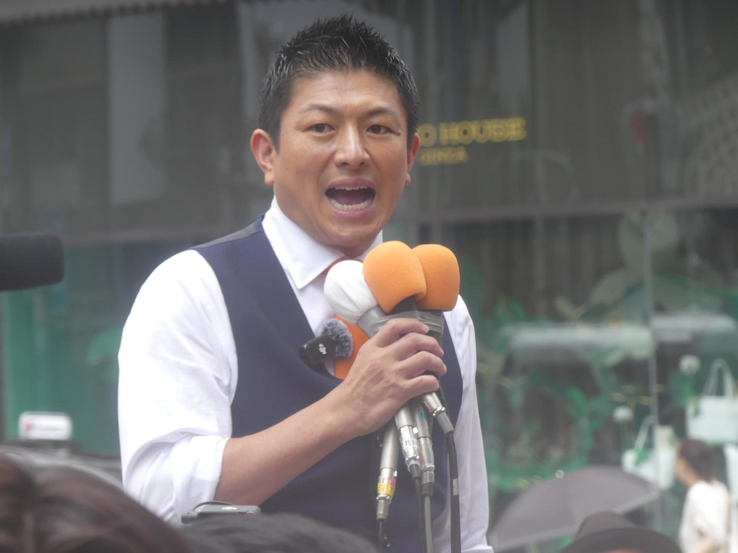 horiris's tweet card. 　参院選で14議席に躍進した参政党の神谷宗幣代表が26日、ABCテレビの生情報番組「教えて！ニュースライブ　正義のミカタ」（土曜午前9時30分＝関西ローカル）に出演。 　在日米軍の段階的な撤退を目