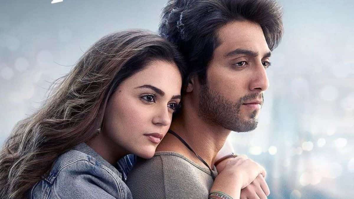 MadameSengupta's tweet card. With Saiyaara, Mohit Suri captures the feeling of sinking in love through the musicality of a heartbreak, and it has been a while since a Hindi film let itself fall.