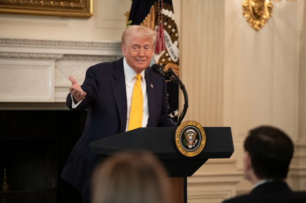 BusinessTimesIn's tweet card. As Trump pushes to finalize trade deals by August 1, South Korea intensifies talks to avoid steep U.S. tariffs on autos and steel. High-level meetings signal urgency and economic stakes.