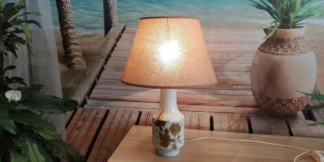 IGOR2691's tweet card. This Table Lamps item is sold by VintageRetroEst. Ships from Estonia. Listed on Apr 27, 2025