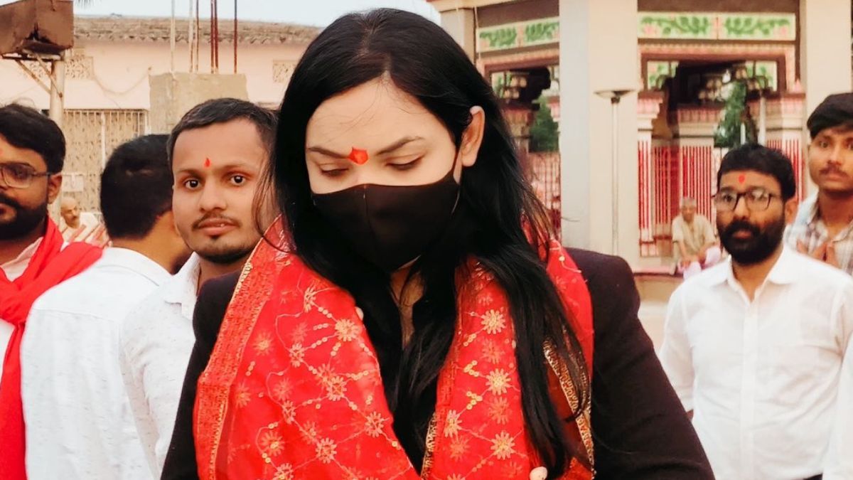 Jansatta's tweet card. Pushpam Priya Choudhary: मुख्यमंत्री नीतीश कुमार को लेकर पुष्पम प्रिया चौधरी ने कहा कि वे अब पूरी तरह फिट नहीं हैं। ऐसे में बिहार को अब एक नई सोच की जरूरत है।