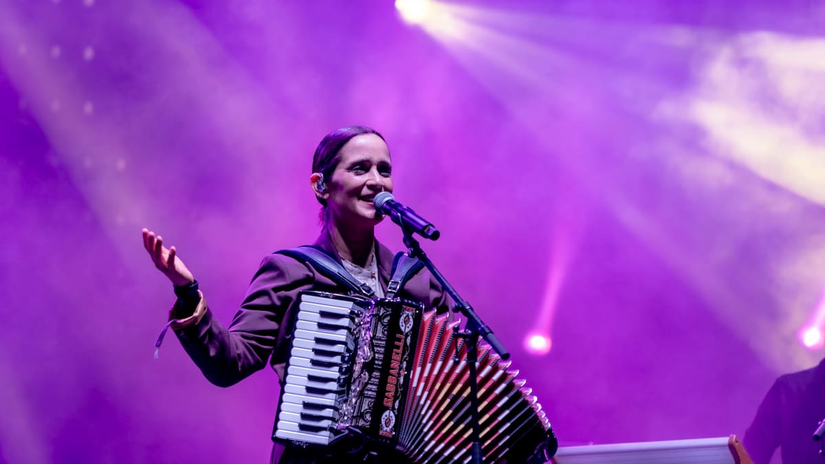 SERPirineos's tweet card. Durante su concierto, la mexicana ha recibido el premio a la Diversidad Cultural por su trayectoria artística