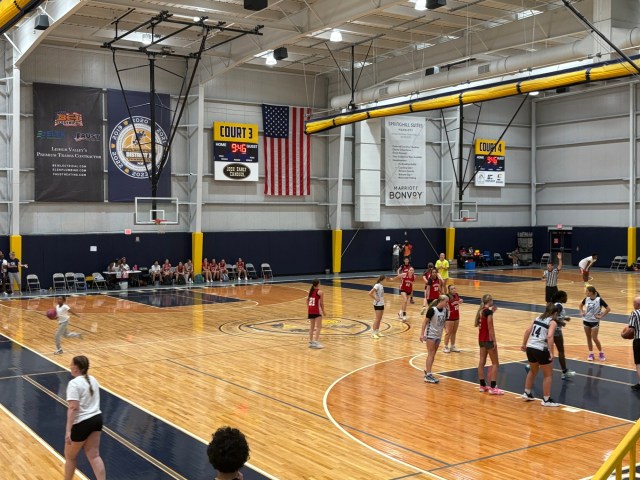 lvvarsity's tweet card. When the A-Town Throwdown had to go inside, Executive’s expansive fieldhouse was able to accommodate all the games and teams without a hitch