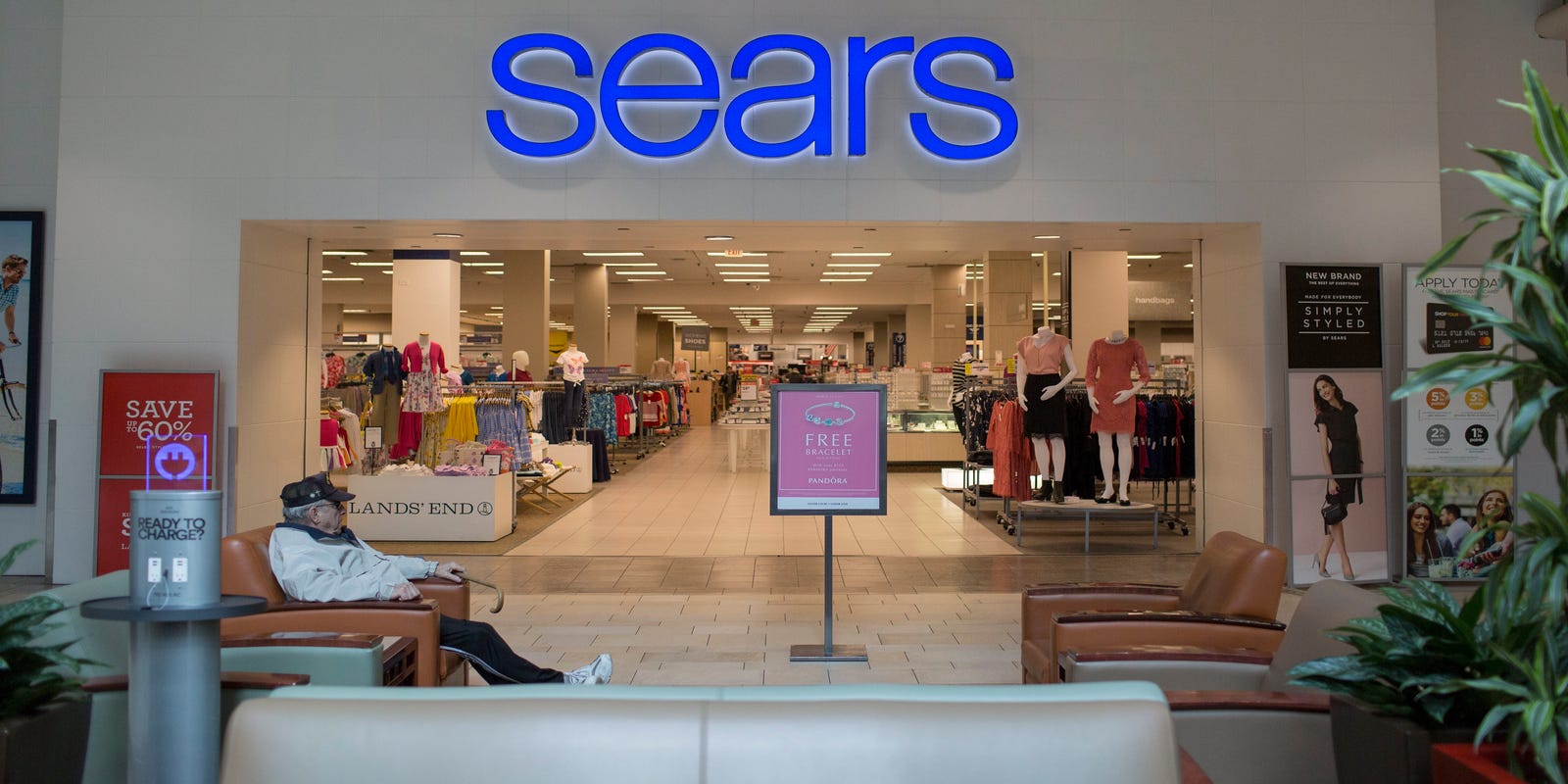 PatriotLedger's tweet card. If you want a trip down memory lane, here's where the last Sears in Massachusetts is located.