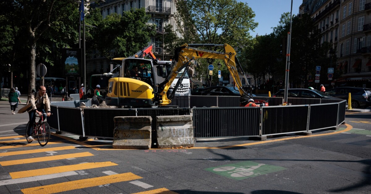 Figaro_Economie's tweet card. Paris 2024 : un an après la trêve imposée par les JO, les travaux sont-ils de retour dans la...