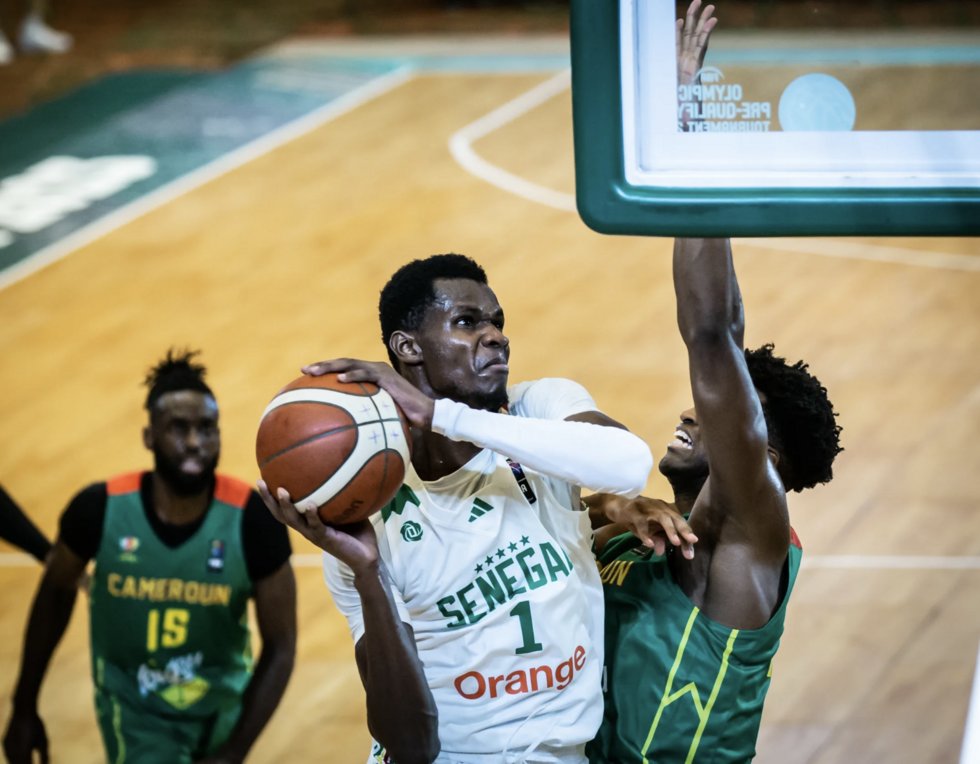 LegaBasketA's tweet card. Christopher Ike Anigbogu è il nuovo centro della Vanoli Basket Cremona: rinforzo di potenza ed energia sotto canestro per la stagione 2025/26