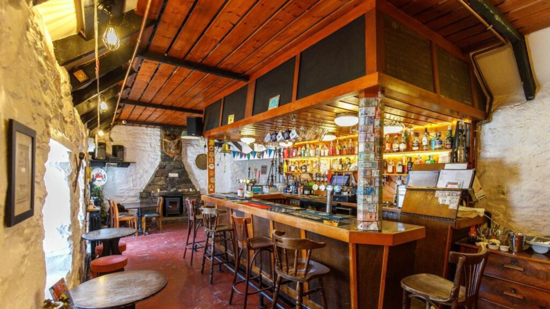 ScottishSun's tweet card. A POPULAR gastro pub in the Outer Hebrides is to go under the hammer. Cross Inn at Ness on the Isle of Lewis has been removed from open market sale and is now up for auction with bidding starting a…