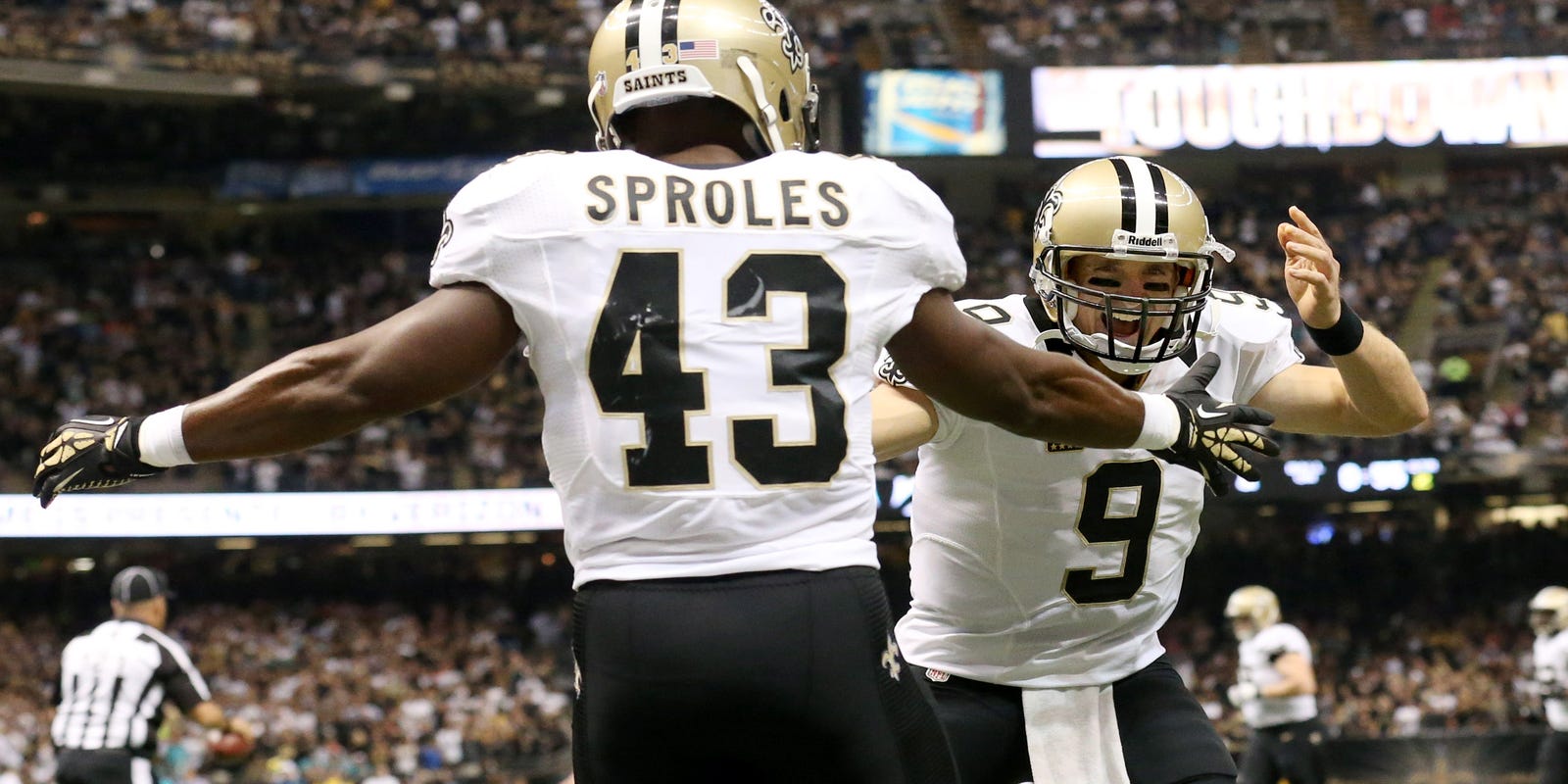 john_siglerr's tweet card. An NFL record-holder and ball magnet in the Saints secondary highlight our look back at No. 43. Darren Sproles and Mike McKenzie did it proud.