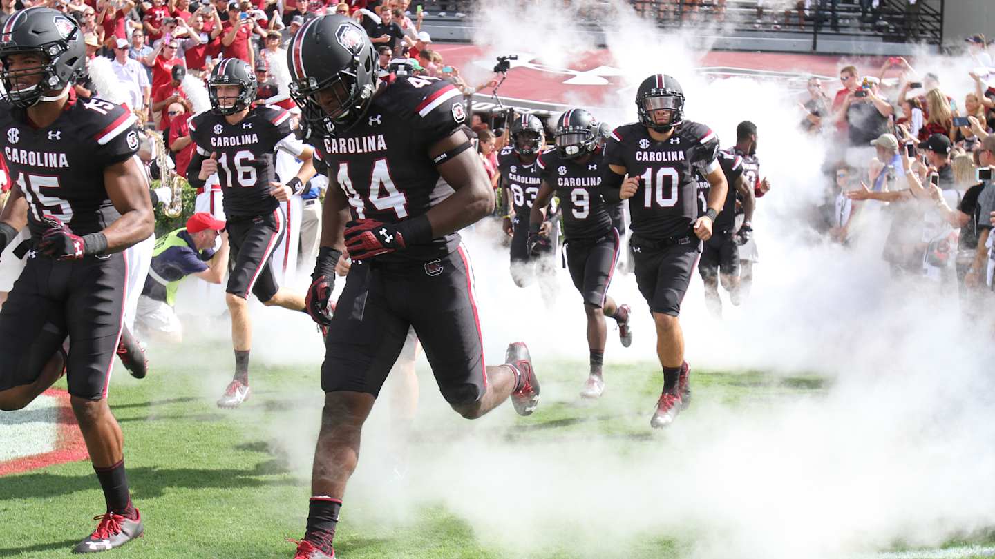GarnetNCocky's tweet card. If there's one thing all college football champions have in common, it's raw talent: height, weight, speed, physical upside, etc. And South Carolina is showing